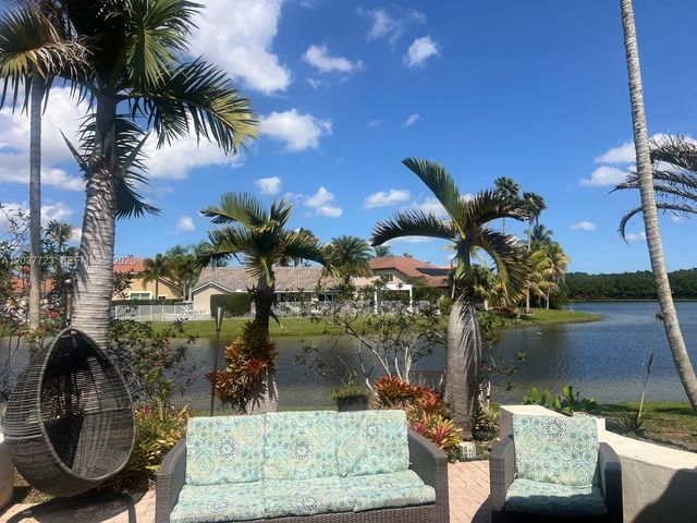 1130 Spyglass, Weston, FL 33326