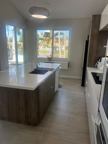 1130 Spyglass, Weston, FL 33326