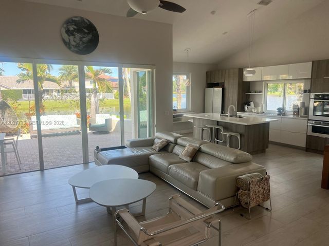 1130 Spyglass, Weston, FL 33326