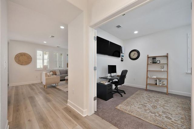17500 Beachwood Rd, Lathrop, CA 95330