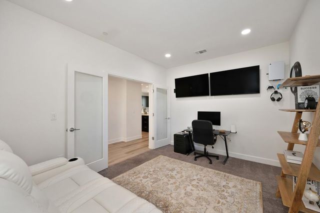 17500 Beachwood Rd, Lathrop, CA 95330