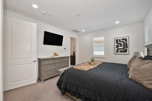 17500 Beachwood Rd, Lathrop, CA 95330