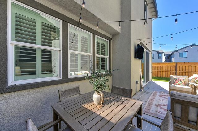 17500 Beachwood Rd, Lathrop, CA 95330
