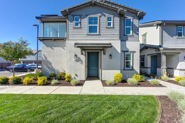 17500 Beachwood Rd, Lathrop, CA 95330