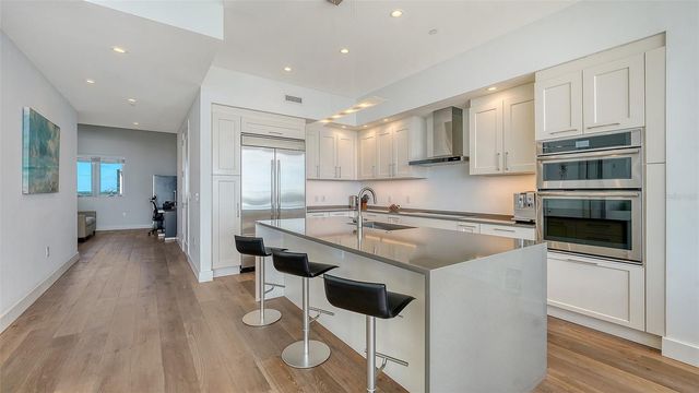 1155 N GULFSTREAM AVENUE 1704, Sarasota, FL 34236