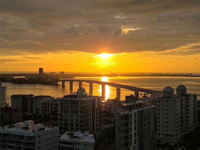 1155 N GULFSTREAM AVENUE 1704, Sarasota, FL 34236