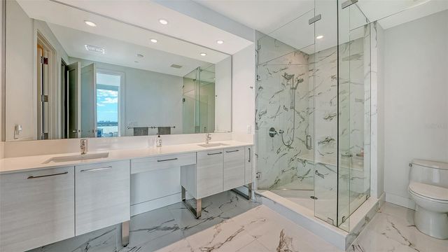 1155 N GULFSTREAM AVENUE 1704, Sarasota, FL 34236