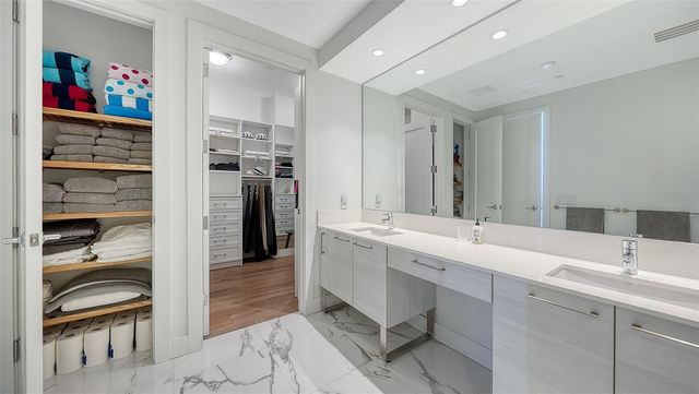 1155 N GULFSTREAM AVENUE 1704, Sarasota, FL 34236