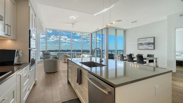 1155 N GULFSTREAM AVENUE 1704, Sarasota, FL 34236