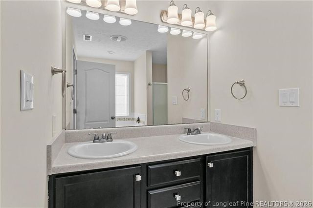 266 Ivywood Lane, Raeford, NC 28376