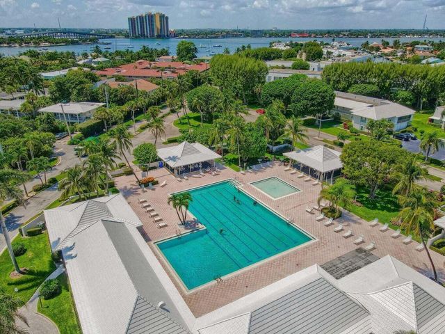 1251 Sugar Sands Boulevard 125, Singer Island, FL 33404