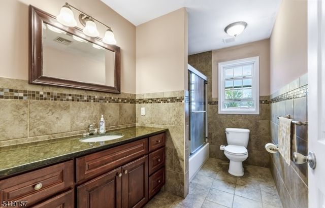431 Raritan Rd, Linden City, NJ 07036