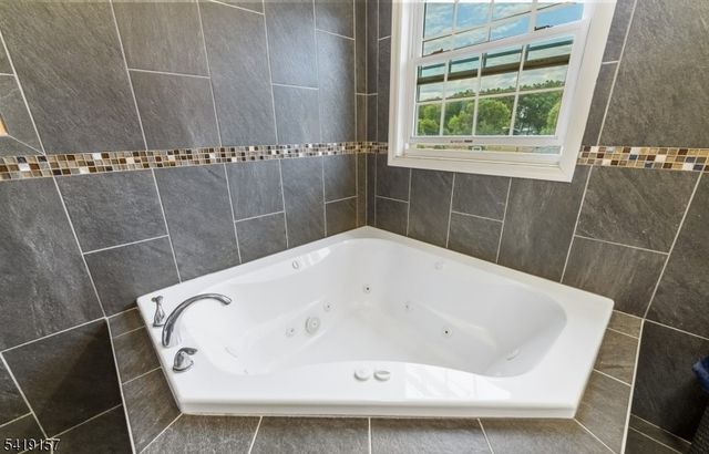 431 Raritan Rd, Linden City, NJ 07036