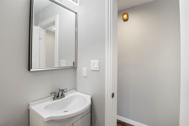 6543 Tioga Circle, Dallas, TX 75241