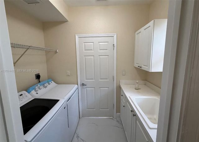 6542 Hidden Cove Dr 4-4, Davie, FL 33314