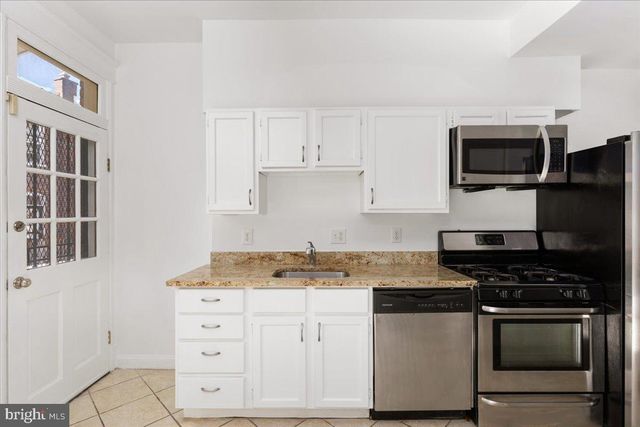 228 RHODE ISLAND AVE NW, Washington, DC 20001