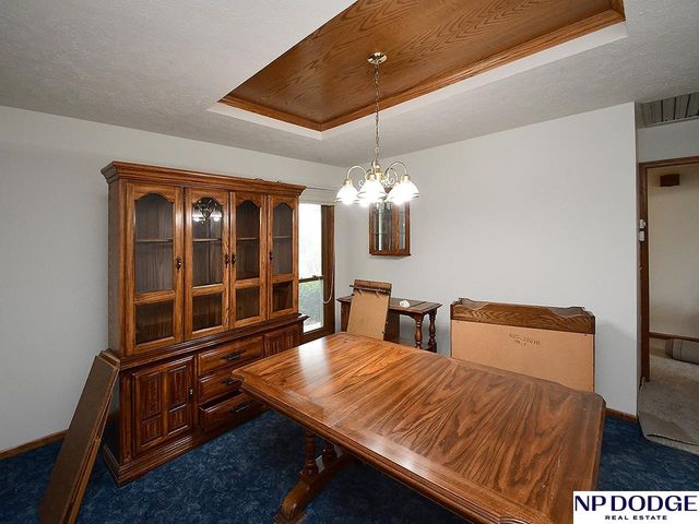 9404 Drexel Street, Omaha, NE 68127