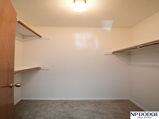 9404 Drexel Street, Omaha, NE 68127