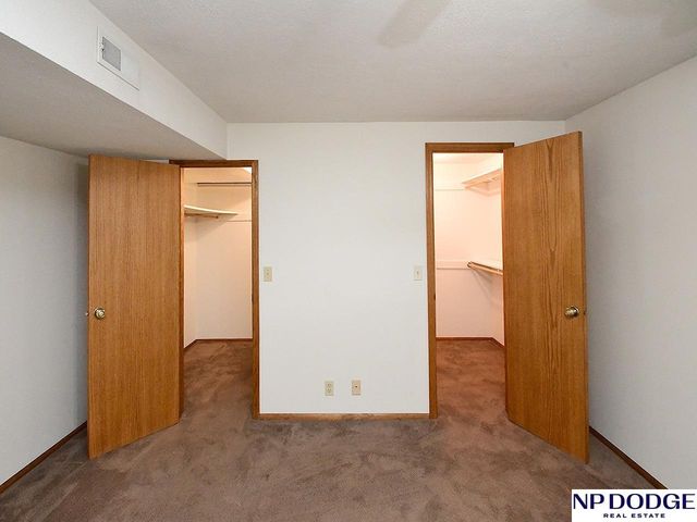 9404 Drexel Street, Omaha, NE 68127