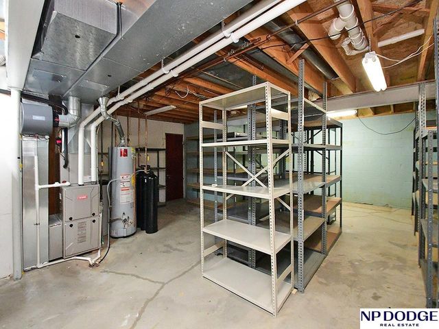 9404 Drexel Street, Omaha, NE 68127