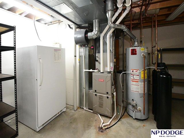 9404 Drexel Street, Omaha, NE 68127