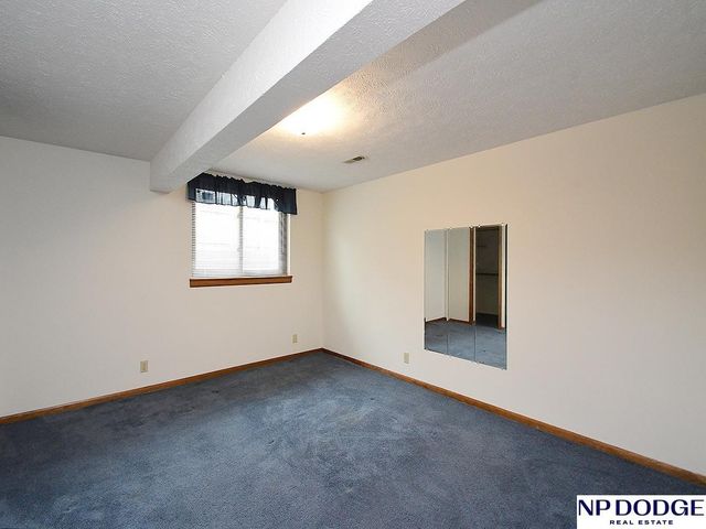 9404 Drexel Street, Omaha, NE 68127