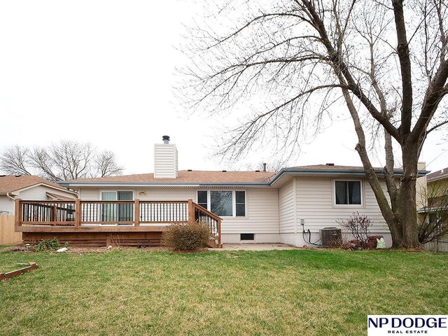9404 Drexel Street, Omaha, NE 68127