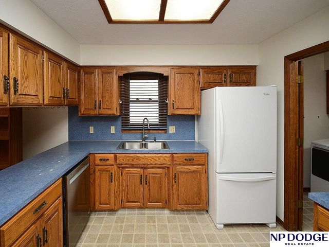 9404 Drexel Street, Omaha, NE 68127