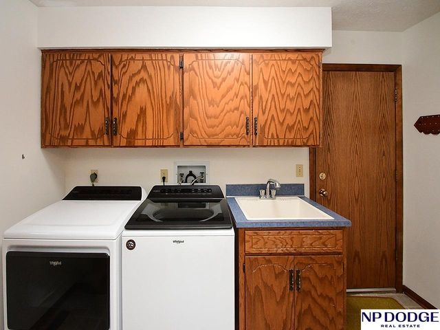 9404 Drexel Street, Omaha, NE 68127