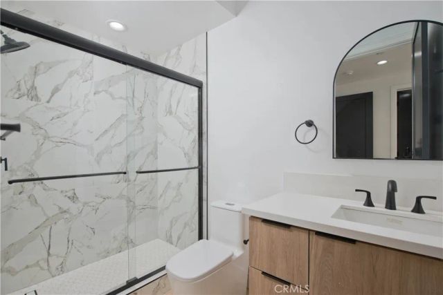 540 N Serrano, Los Angeles, CA 90004