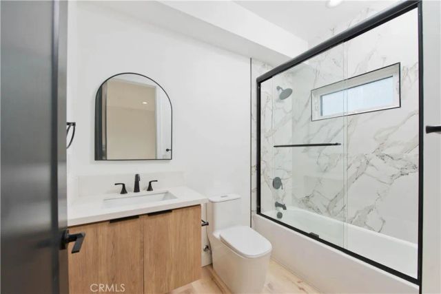 540 N Serrano, Los Angeles, CA 90004