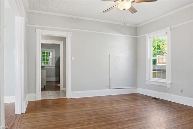 201 Beach RD, Hampton, VA 23664