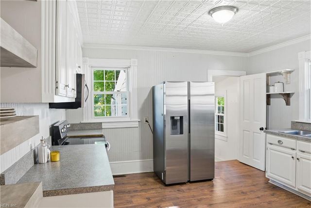 201 Beach RD, Hampton, VA 23664