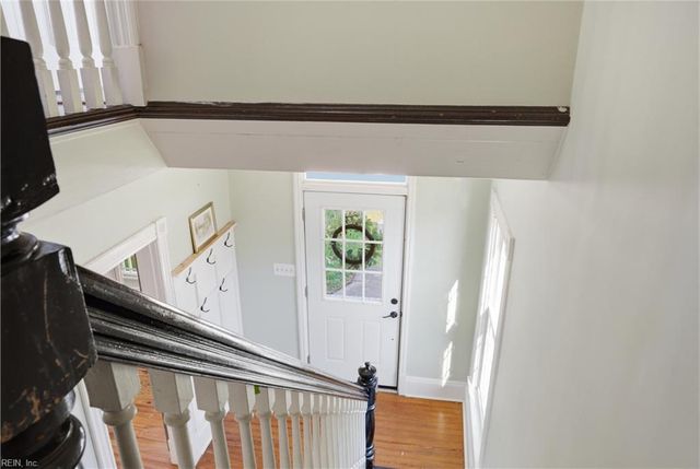 201 Beach RD, Hampton, VA 23664