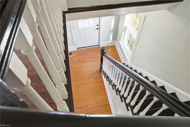 201 Beach RD, Hampton, VA 23664