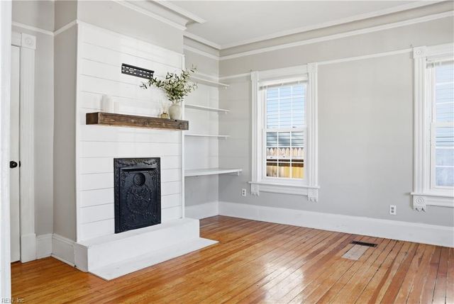 201 Beach RD, Hampton, VA 23664