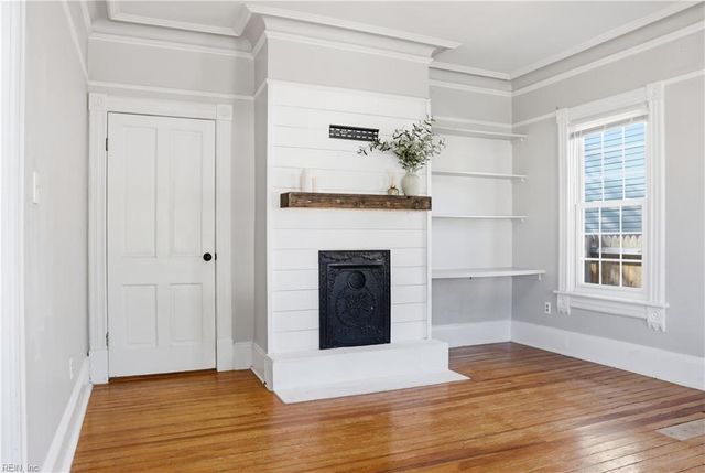 201 Beach RD, Hampton, VA 23664