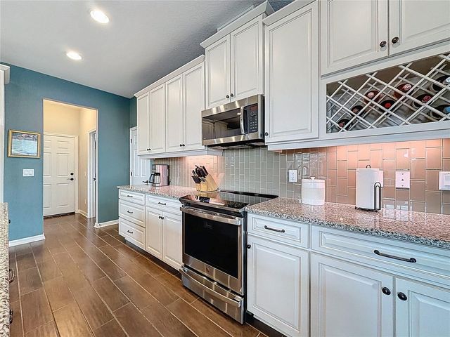 1914 LAKE WATERS PLACE, Lutz, FL 33558