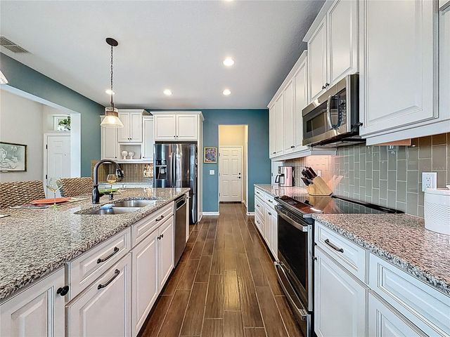 1914 LAKE WATERS PLACE, Lutz, FL 33558