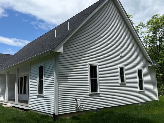 58 Lelandville Road, Charlton, MA 01507