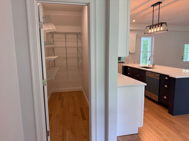 58 Lelandville Road, Charlton, MA 01507