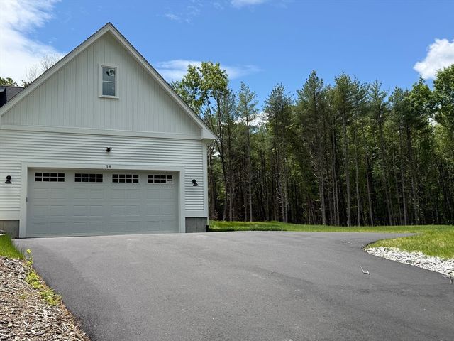58 Lelandville Road, Charlton, MA 01507