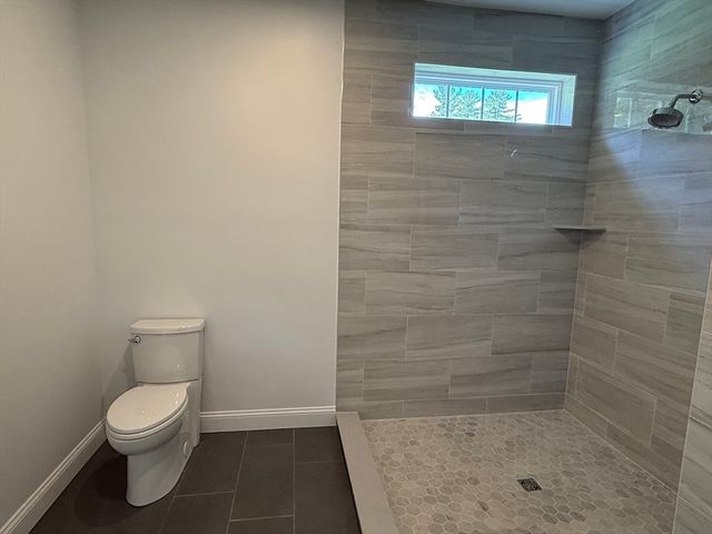58 Lelandville Road, Charlton, MA 01507