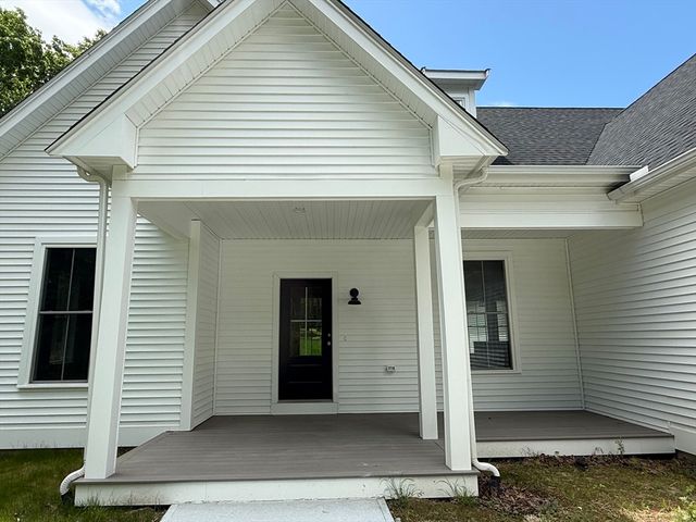 58 Lelandville Road, Charlton, MA 01507