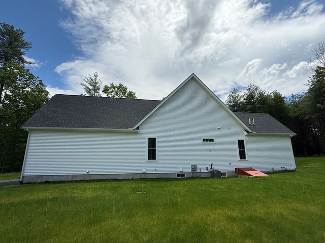 58 Lelandville Road, Charlton, MA 01507