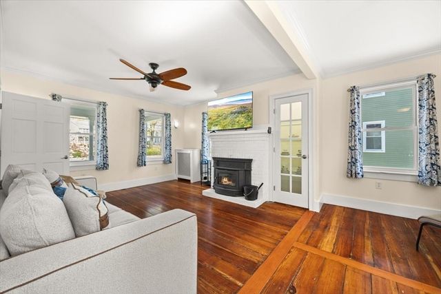 106 Bay St, Taunton, MA 02780