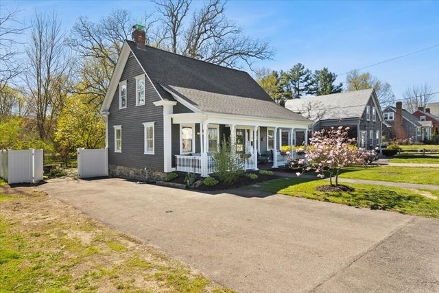 106 Bay St, Taunton, MA 02780