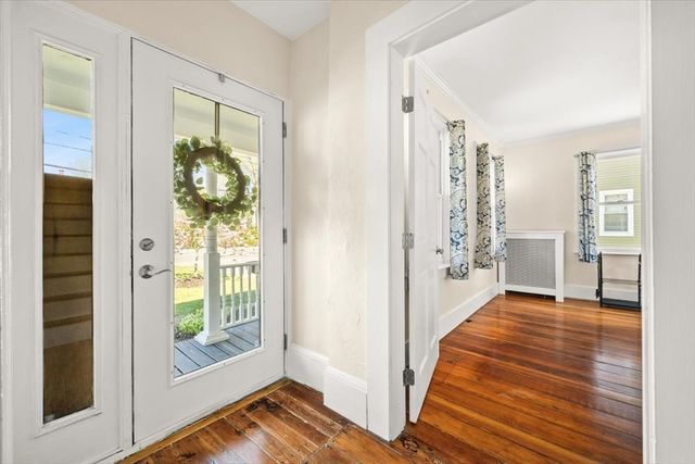 106 Bay St, Taunton, MA 02780