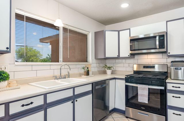 3197 Wingate Meadows Drive NE, Rio Rancho, NM 87144