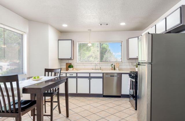 3197 Wingate Meadows Drive NE, Rio Rancho, NM 87144